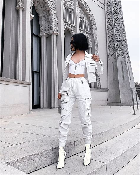 Cargo Pants With Marble Chain Stage Outfits Fashion Outfits Stylish