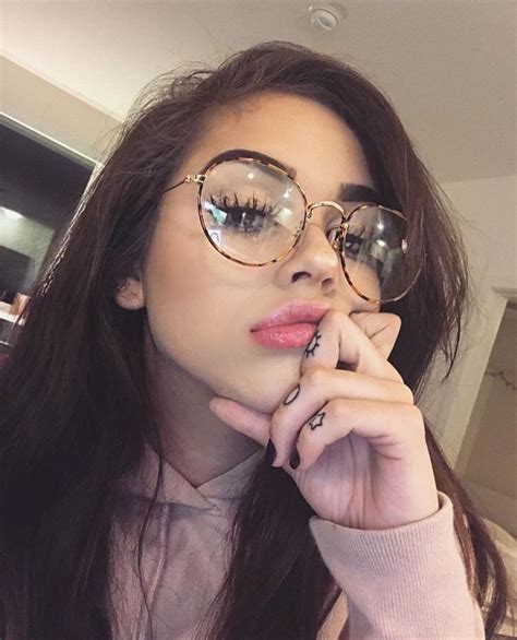 Makeup Hairstyles And Makeup In 2019 Girls With Glasses Selfie Poses Cute Glasses