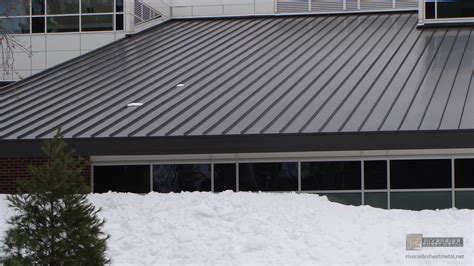 Learn more about the advantages of metal. Bronze aluminum roof without snow on - Metal Roof Panels