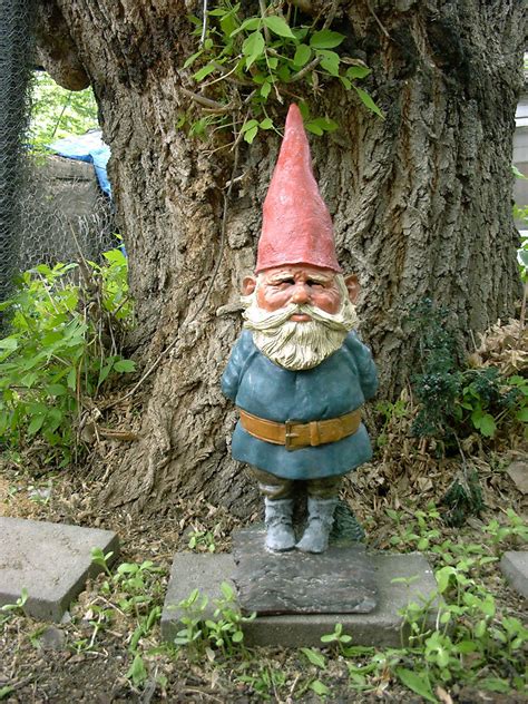 Classic Gnome Rien Poortvliet Garden Gnomes Gnome Garden Garden