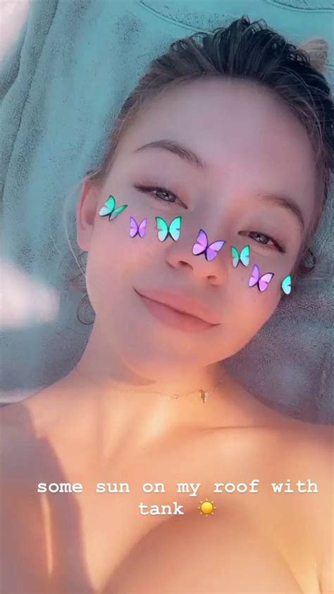 Sydney Sweeney Gives A Good Mood And Her Boobs 4 Pics 