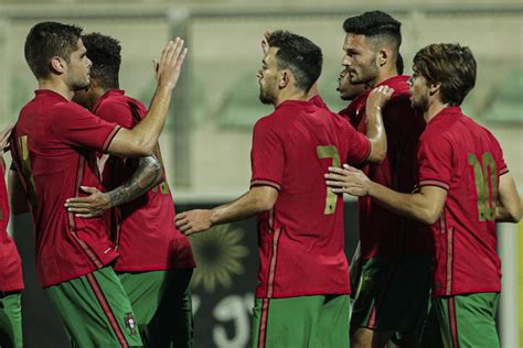 Fifa 21 selecció de futbol de portugal, fernando santos. Portugal derrotou a Bielorrússia e o resultado foi escasso ...