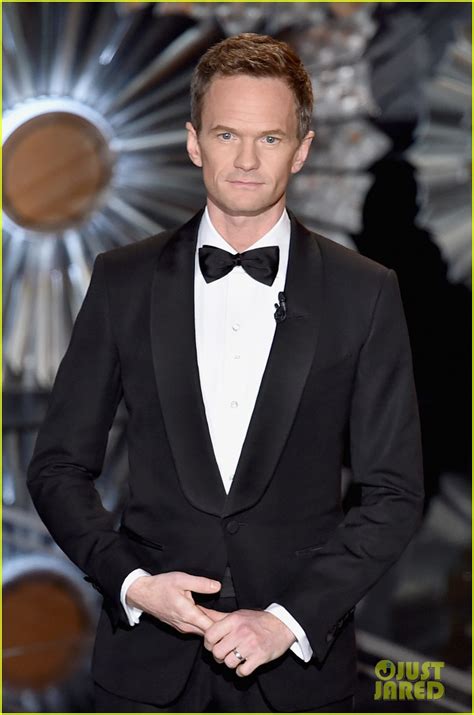 Neil Patrick Harris Strips Down To His Underwear For Oscars 2015
