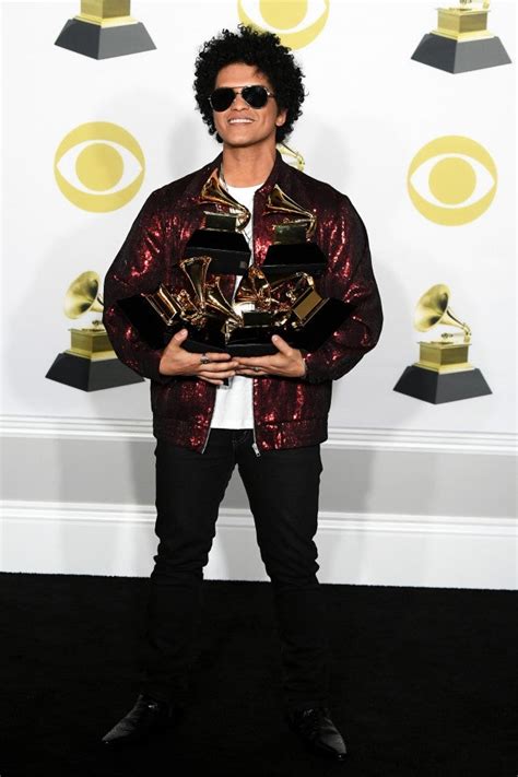 Bruno Mars Sweeps The 2018 Grammys With 7 Awards