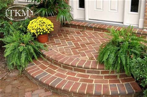 Diy Ideas For Creating Cool Garden Or Yard Brick Projects