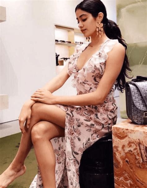 Photos Of Jhanvi Kapoors Fashion Moments That You Simply Cant Miss Lifestyle Gallery News