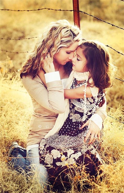 Daughter Photo Ideas Mommy Daughter Photos Mother Daughter Pictures Mother Daughter Bonding