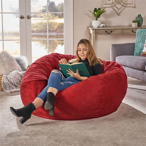 Bean bag chairs are sealed bags comprising of dried bean pellets, expanded polystyrene or pvc pellets. How To Choose The Best Filling For Your Bean Bag Chair