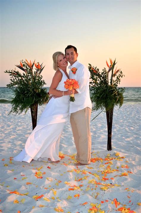 Beach weddings offer a sensible yet elegant solution to the expense and headache normally associated with a traditional wedding. Affordable Destination Weddings | Destin FL Beach Weddings ...