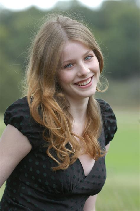 High definition and resolution pictures for your desktop. Rachel Hurd-Wood | Rachel hurd wood, Beauty girl