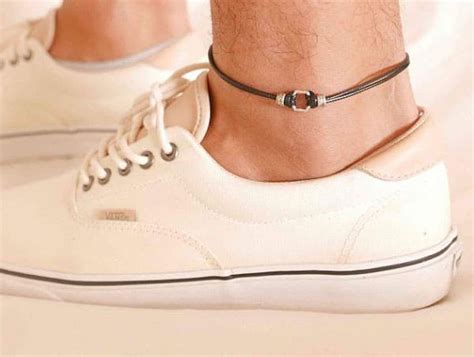 23 Best Ankle Bracelets For Men You Can Buy Men S Anklets