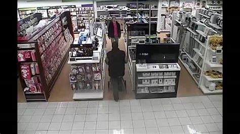 Video Of Suspects Accused Of Shoplifting At Lexington Kohls The State