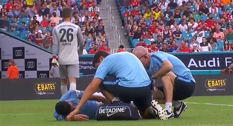 Box of 5 face shields for $75.00 $59.95 order now. Blessure de Mahrez à la cheville gauche face au Bayern de ...