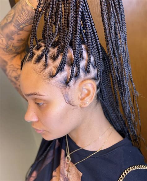Add a few gold cuffs to spice up your. How to Do Knotless Braids - Step By Step Process | Hairdo ...