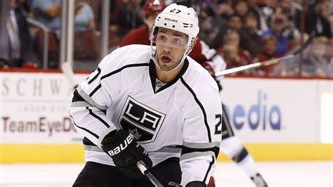 Alec Martinezs Return To Kings Lineup Not Imminent Los Angeles Times
