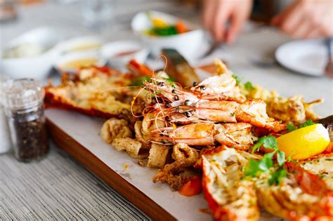 10 Places Where Locals Love to Eat in Galveston - Where to Find