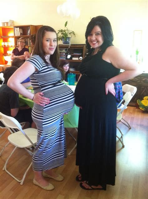 Pregnant With Twins Belly Comparisons Pregnantbelly