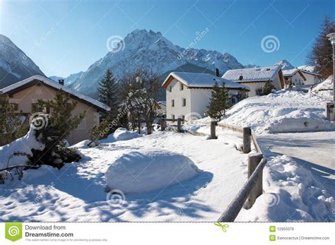 Village In Swiss Alps In Winter Royalty Free Stock Images