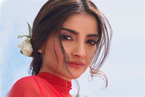 Sonam Kapoor Openly Revealed About Her Pcos