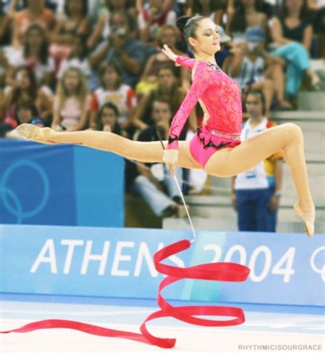 Последние твиты от ケイン・ヤリスギ「♂」 (@kein_yarisugi). Anna Bessonova (Ukraine), Olympic Games (Athens) 2004 | 新体操, ポーズ例