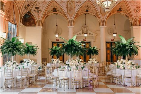 Planning a wedding can be a daunting task, not knowing where to start can be overwhelming. Luxury Wedding Venues in Palm Beach