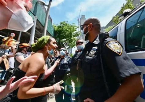 New York Attorney General Sues Nypd Over Brutal Protest Crackdown Raw Story