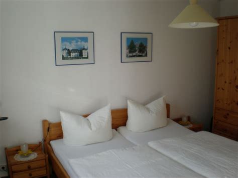 Haus seefrieden liegt in sehr schöner, ruhiger lage direkt am ufer des bodensees. Pension Haus Seefrieden in Ostseebad Boltenhagen ...