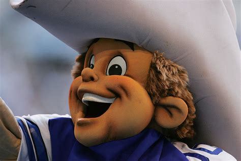 Meet Rowdy The Dallas Cowboys Mascot And Mickey Spagnol In Lubbock