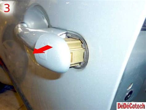 En vacances, je me suis lancé dans le grand démontage. Changer une serrure de porte avant Renault Laguna II TUTO