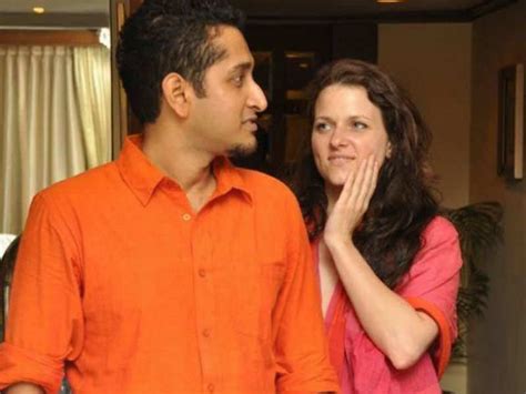 Parambrata Chatterjee Is Having A Gala Time With Girlfriend Ike