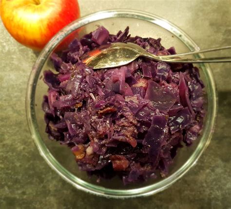 Chou rouge au lard et aux pommes