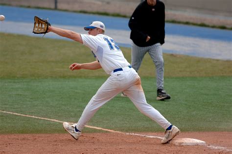 El Primera Base Béisbol Explicado