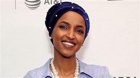 Ilhan omar blasted israel for committing an act of terrorism by launching air strikes into the gaza strip after hamas and other islamic jihadist militants bombarded multiple locations. ( 19 Photos ) La Somali-Américaine Ilhan Omar, de la route ...
