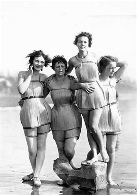 At The Seaside 1920s Vintage Beach Photos Vintage Bathing Suits