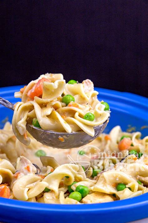 Stir with a whisk and mix until well combined and creamy. 10 Best Crock Pot Creamy Chicken And Noodles Recipes