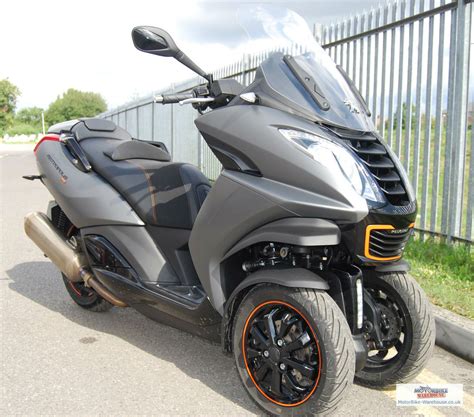 Peugeot Metropolis 400i Rs Scooter 400cc Three Wheeler Scooter