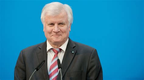 Easier child access to german citizenship has been floated by integration ministers of germany's 16 states. Horst Seehofer warnt vor Sanktionen gegen Russland und USA