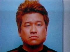 佐藤二朗の嫁はオジサンみたいな顔!？ ある日、息子が突然、母親（佐藤二朗の嫁）に 「お母さんって、お化粧しないと、オジサンみたいな顔だね」 と言ったことがあるようです。 佐藤二朗さんはこのとき、佐藤家に戦慄が走った瞬間だったと話しており、かなりの危機感を覚えたのだとか。 俳優メモ : 佐藤 二朗