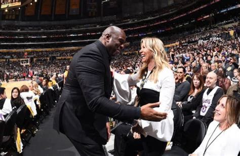 Lakers News Jeanie Buss Continues To Lean On Magic Johnson For Advice