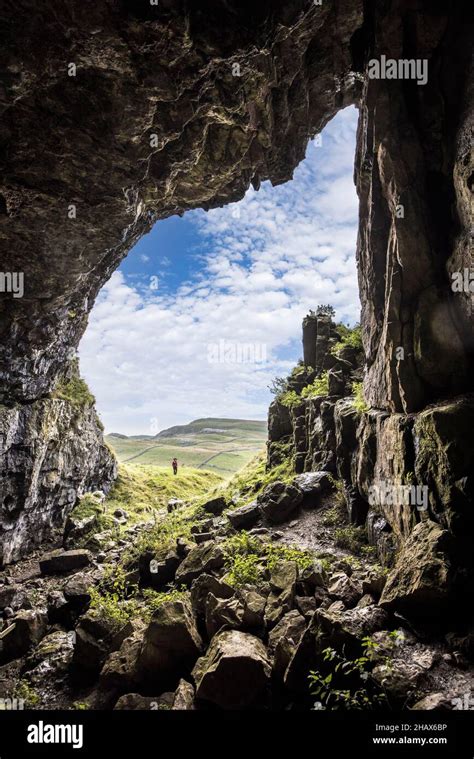 Victoria Cave Entrance Yorkshire Dales England Uk Stock Photo Alamy
