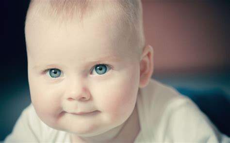 X Baby Blue Eyes Face Cute Hat Wallpaper Coolwallpapers Me