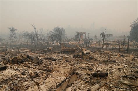 California Wildfires By The Mind Numbing Numbers 21 Dead 3500