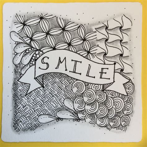 Zentangle Smile By Nancy Domnauer Czt Zentangle Drawings Zentangles