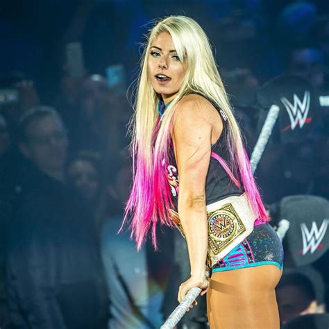 Alexa Bliss Wins Triple Threat Will Face Bayley At Wwe Stomping