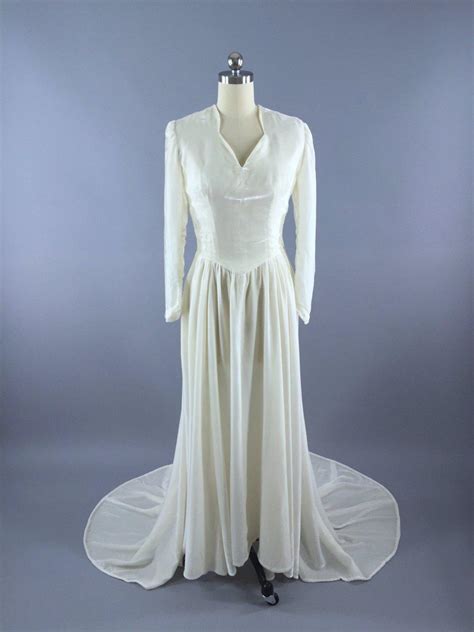 Vintage 1930s Silk Velvet Wedding Dress