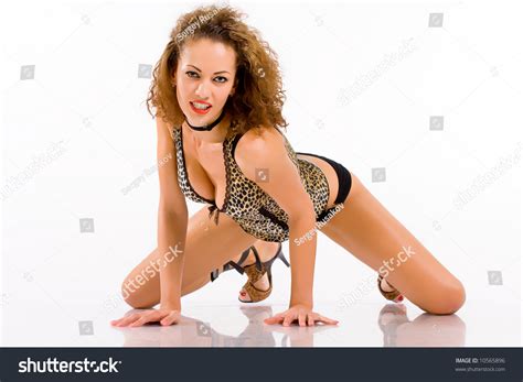 Nude Crawling White Woman 25 Images Photos Et Images Vectorielles De