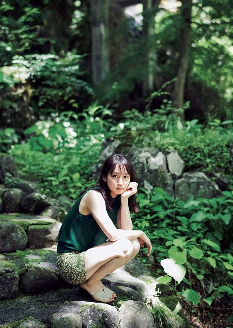 Facebooktwitterline吉岡里帆が女優として ブレイクしていますね♪ そんな彼女の 個人的にどうしても 気になってしまうことが あります。 それは整形疑惑です。。 ・・・. 吉岡里帆 最新グラビア含む水着画像 83枚① - マブい女画像集 ...