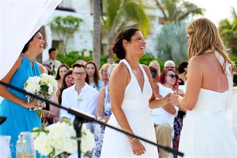 Secrets Akumal Bride Bride Wedding Jenna And Jill