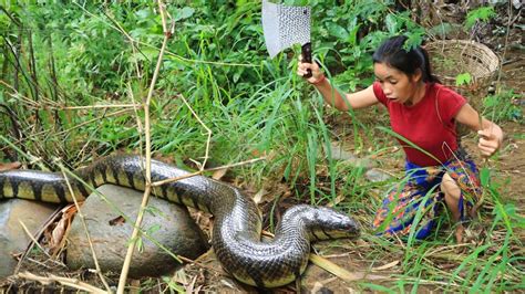 Yummy Cooking Snake Recipe At River Boiled Snake Eating Delicious 022