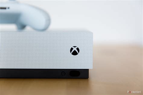 Microsoft Xbox Live Users Can Soon Add Custom Gamerpics Plus More